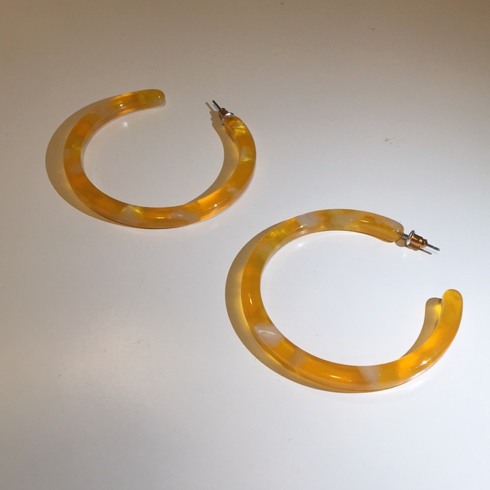 yellow marble hoops
